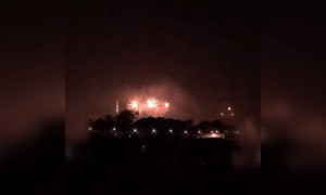 হ্যাপি নিউ ইয়ার ।