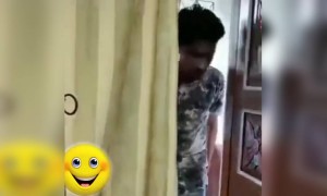 বন্ধু ফোন ভুলে জাওয়াতে করলো মেসেজ