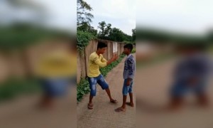 বউএর মোবাইলে বিউটিফুল লেখা ম্যাসেজ দেখে বরের একী অবস্থা হলো।