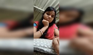 বউএর নামে প্রশংসা করতে গিয়ে একি বোলে ফেললো।