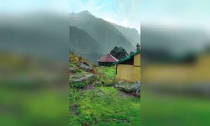 প্রাকৃতিক সৌন্দর্য্যে ভরা জায়গাটি ।