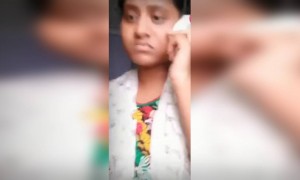 চাল চুরি করতে গিয়ে ধরা পড়লো গার্লফ্রেন্ডের বাবা।