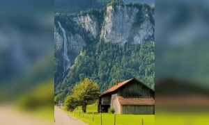 প্রাকৃতিক সৌন্দর্য্যে ভরা খুবই সুন্দর একটি জায়গা