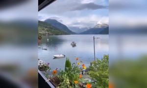 নদীর ধারে সময়  কাটাতে  কতই না লাগে ভালো ।