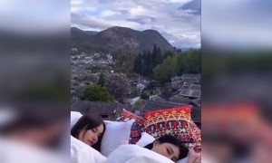 মনোরম প্রকৃতি ।