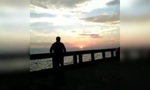 ভোরের আকাশ ,বইছে বাতাস